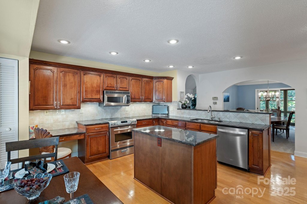 Flat Rock, North Carolina, 28731, United States, 3 Bedrooms Bedrooms, ,2 BathroomsBathrooms,Residential,Forsale,2004158