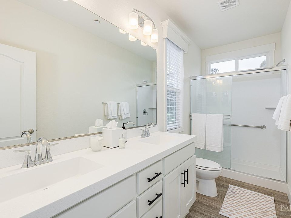 Petaluma, California, 94952, United States, 3 Bedrooms Bedrooms, ,2 BathroomsBathrooms,Residential,Forsale,1953133