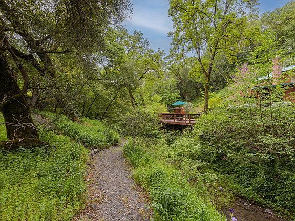 Glen Ellen, California, 95442, United States, 3 Bedrooms Bedrooms, ,2 BathroomsBathrooms,Residential,Forsale,1953138