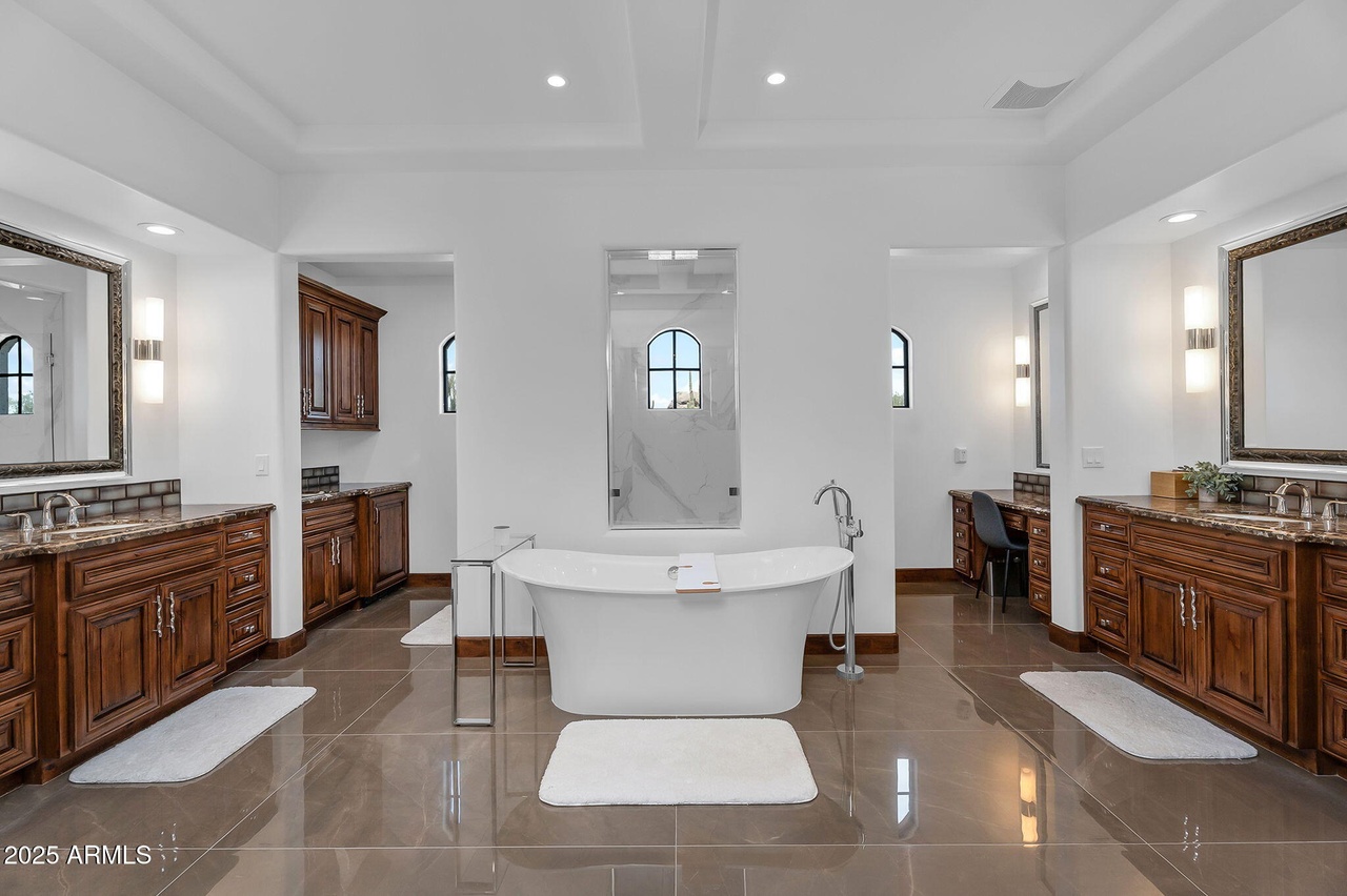 Scottsdale, Arizona, 85255, United States, 5 Bedrooms Bedrooms, ,6 BathroomsBathrooms,Residential,Forsale,1953472