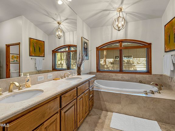 Flagstaff, Arizona, 86005, United States, 3 Bedrooms Bedrooms, ,3 BathroomsBathrooms,Residential,Forsale,1953459