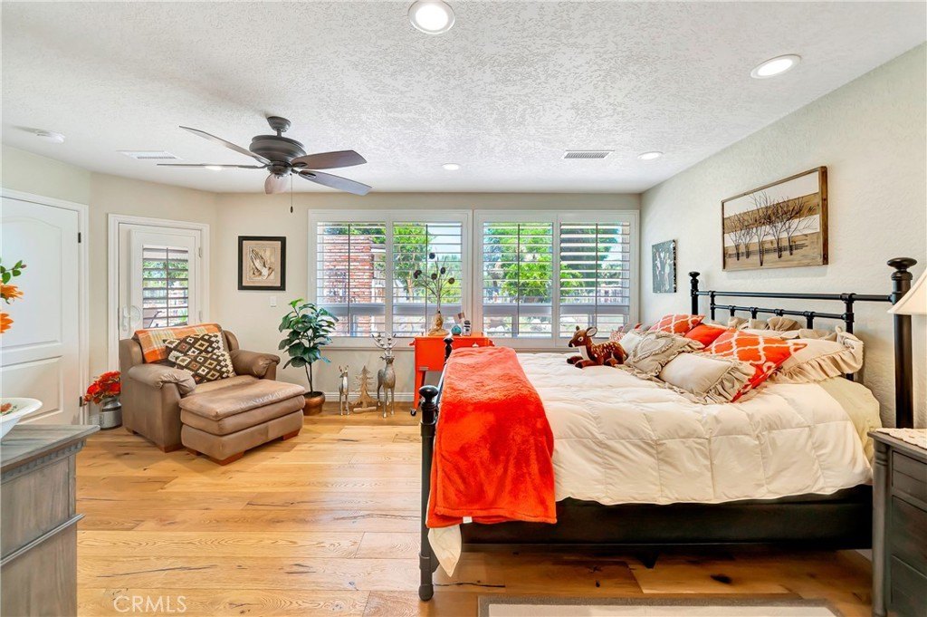 Palmdale, California, 93551, United States, 5 Bedrooms Bedrooms, ,3.5 BathroomsBathrooms,Residential,Forsale,1893832