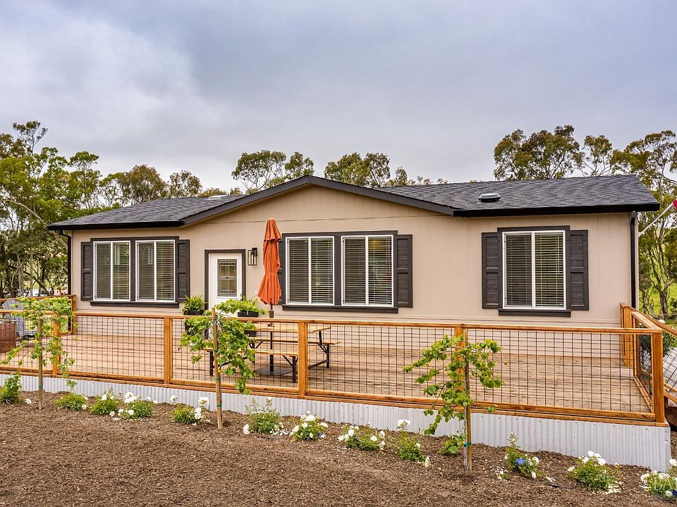 Petaluma, California, 94952, United States, 3 Bedrooms Bedrooms, ,2 BathroomsBathrooms,Residential,Forsale,1953133