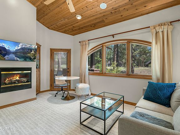 Flagstaff, Arizona, 86005, United States, 3 Bedrooms Bedrooms, ,3 BathroomsBathrooms,Residential,Forsale,1953459