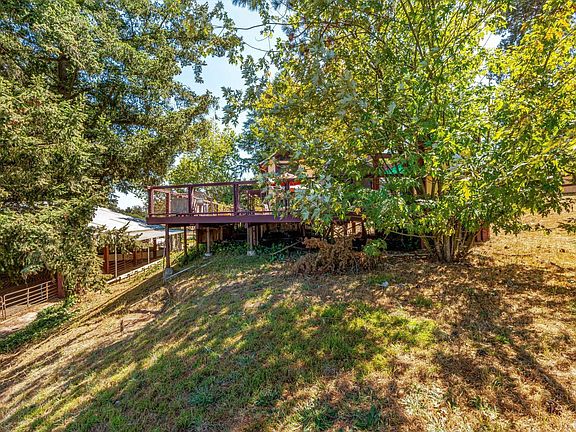 Penngrove, California, 94951, United States, 8 Bedrooms Bedrooms, ,4 BathroomsBathrooms,Residential,Forsale,1953136