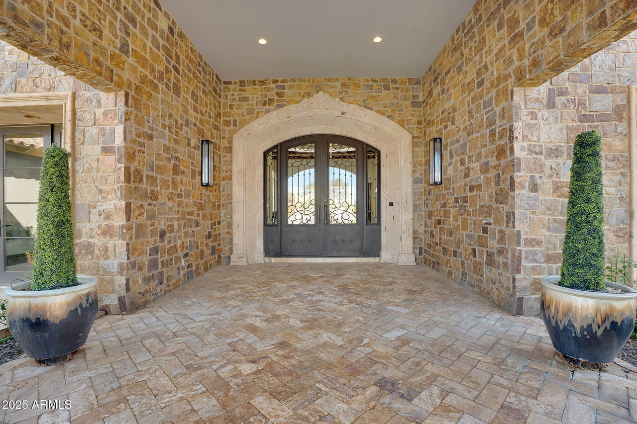 Scottsdale, Arizona, 85255, United States, 5 Bedrooms Bedrooms, ,6 BathroomsBathrooms,Residential,Forsale,1953472