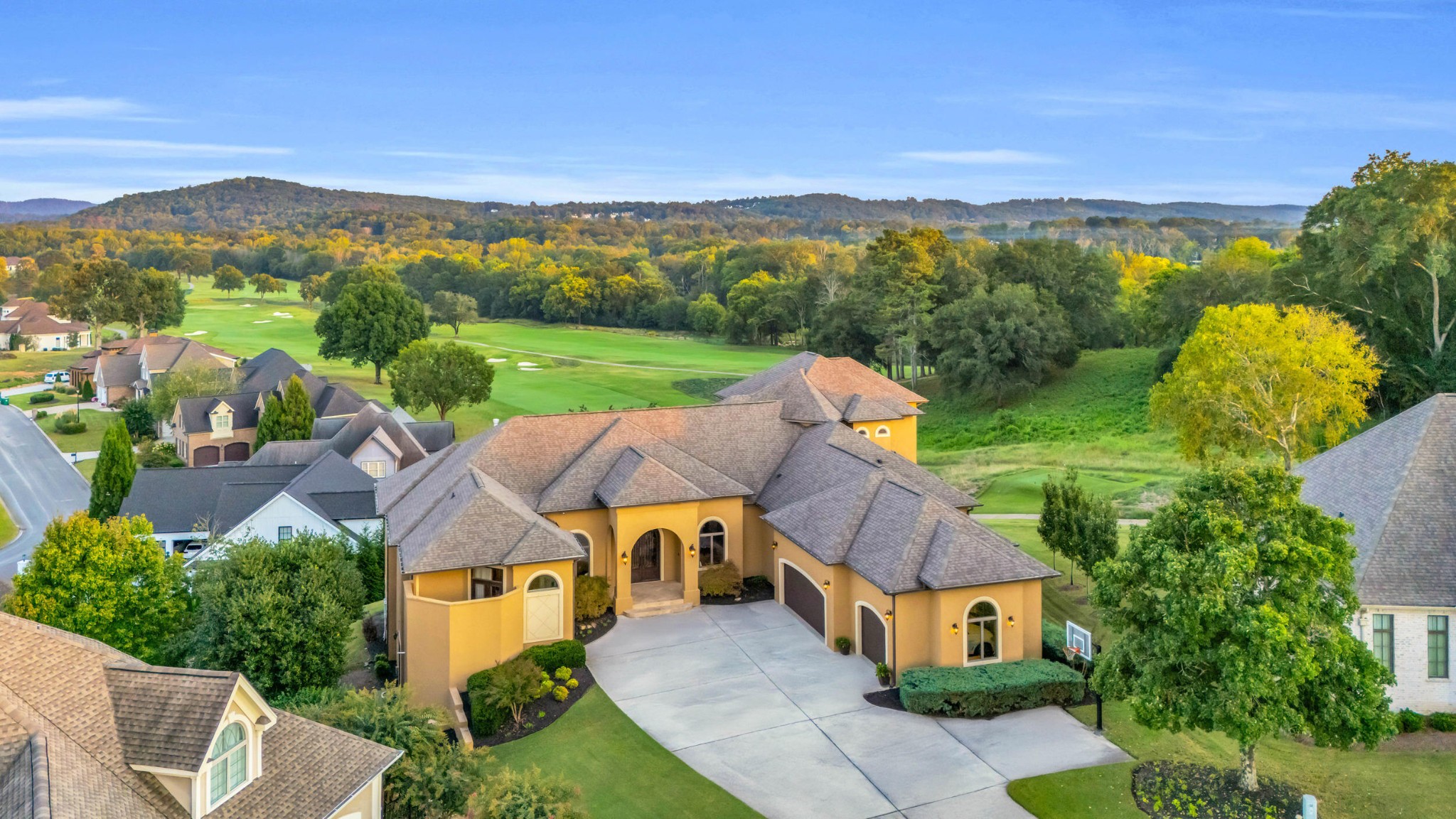 Ringgold, Georgia, 30736, United States, 5 Bedrooms Bedrooms, ,5.5 BathroomsBathrooms,Residential,Forsale,1963497