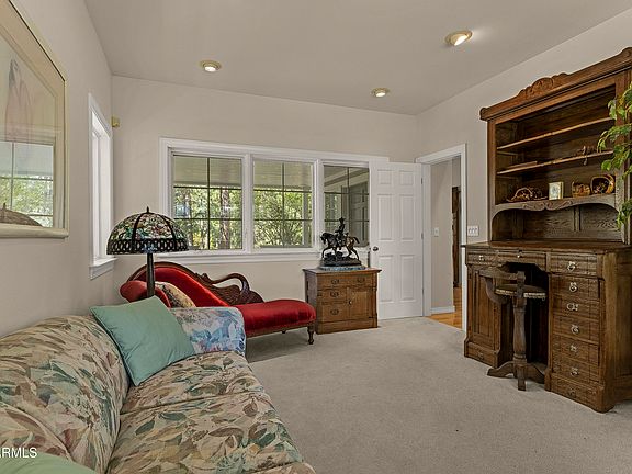 Flagstaff, Arizona, 86005, United States, 4 Bedrooms Bedrooms, ,3 BathroomsBathrooms,Residential,Forsale,1953460
