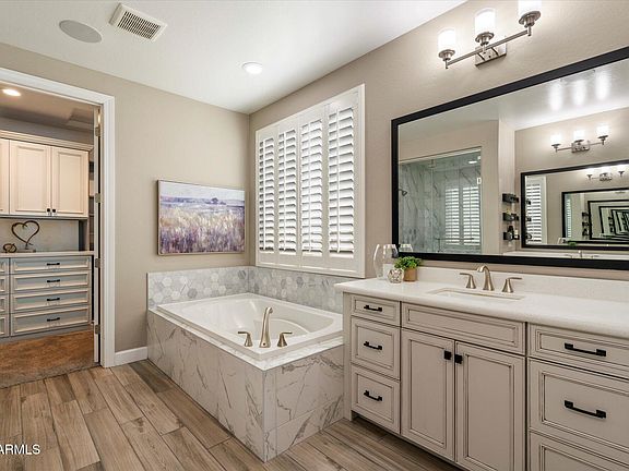 Chandler, Arizona, 85248, United States, 4 Bedrooms Bedrooms, ,3 BathroomsBathrooms,Residential,Forsale,1953468