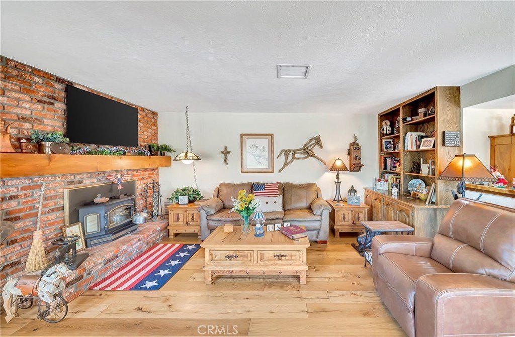 Palmdale, California, 93551, United States, 5 Bedrooms Bedrooms, ,3.5 BathroomsBathrooms,Residential,Forsale,1893832