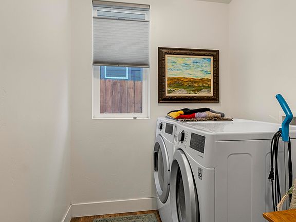 Flagstaff, Arizona, 86005, United States, 3 Bedrooms Bedrooms, ,2 BathroomsBathrooms,Residential,Forsale,1953457