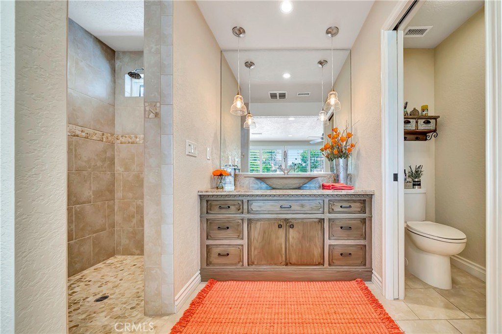 Palmdale, California, 93551, United States, 5 Bedrooms Bedrooms, ,3.5 BathroomsBathrooms,Residential,Forsale,1893832