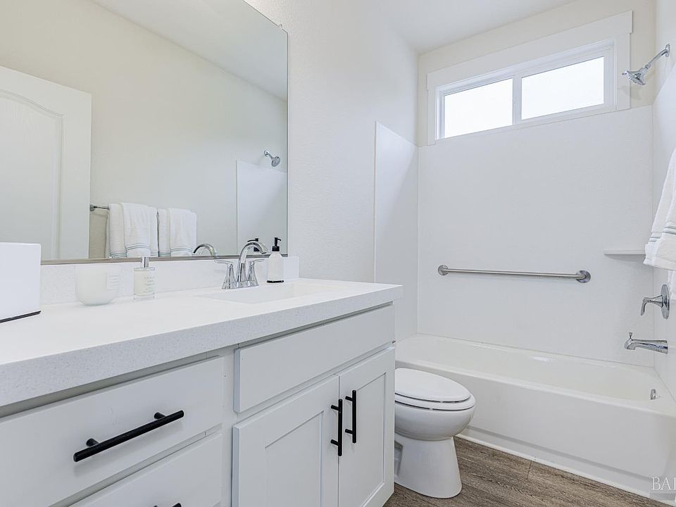 Petaluma, California, 94952, United States, 3 Bedrooms Bedrooms, ,2 BathroomsBathrooms,Residential,Forsale,1953133