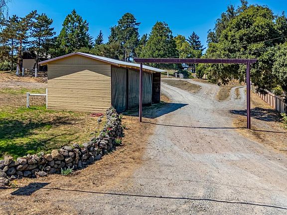 Penngrove, California, 94951, United States, 8 Bedrooms Bedrooms, ,4 BathroomsBathrooms,Residential,Forsale,1953136