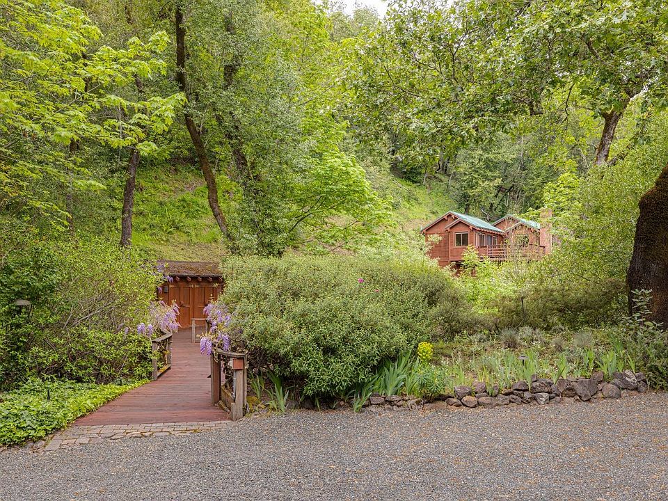 Glen Ellen, California, 95442, United States, 3 Bedrooms Bedrooms, ,2 BathroomsBathrooms,Residential,Forsale,1953138