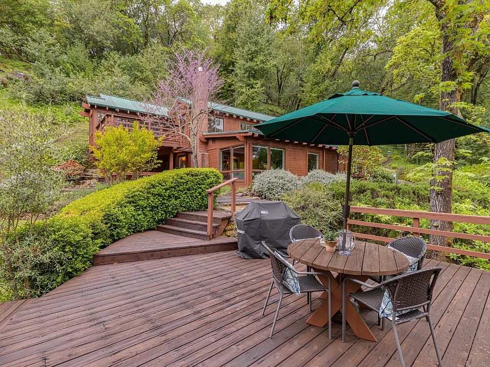 Glen Ellen, California, 95442, United States, 3 Bedrooms Bedrooms, ,2 BathroomsBathrooms,Residential,Forsale,1953138