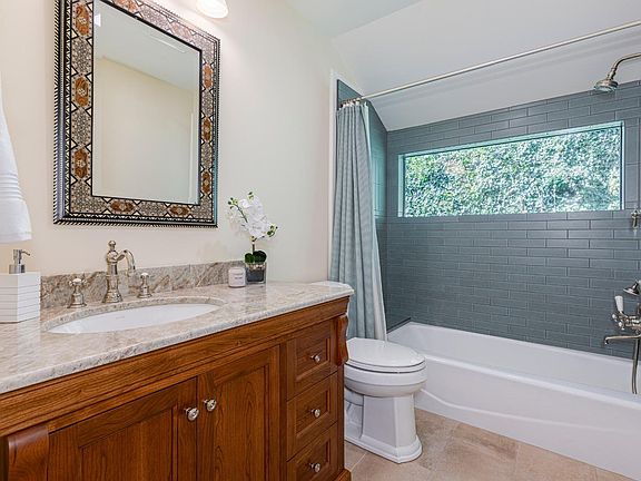 Glen Ellen, California, 95442, United States, 3 Bedrooms Bedrooms, ,2 BathroomsBathrooms,Residential,Forsale,1953138