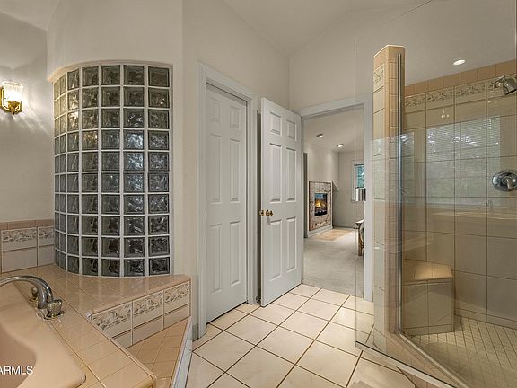 Flagstaff, Arizona, 86005, United States, 4 Bedrooms Bedrooms, ,3 BathroomsBathrooms,Residential,Forsale,1953460