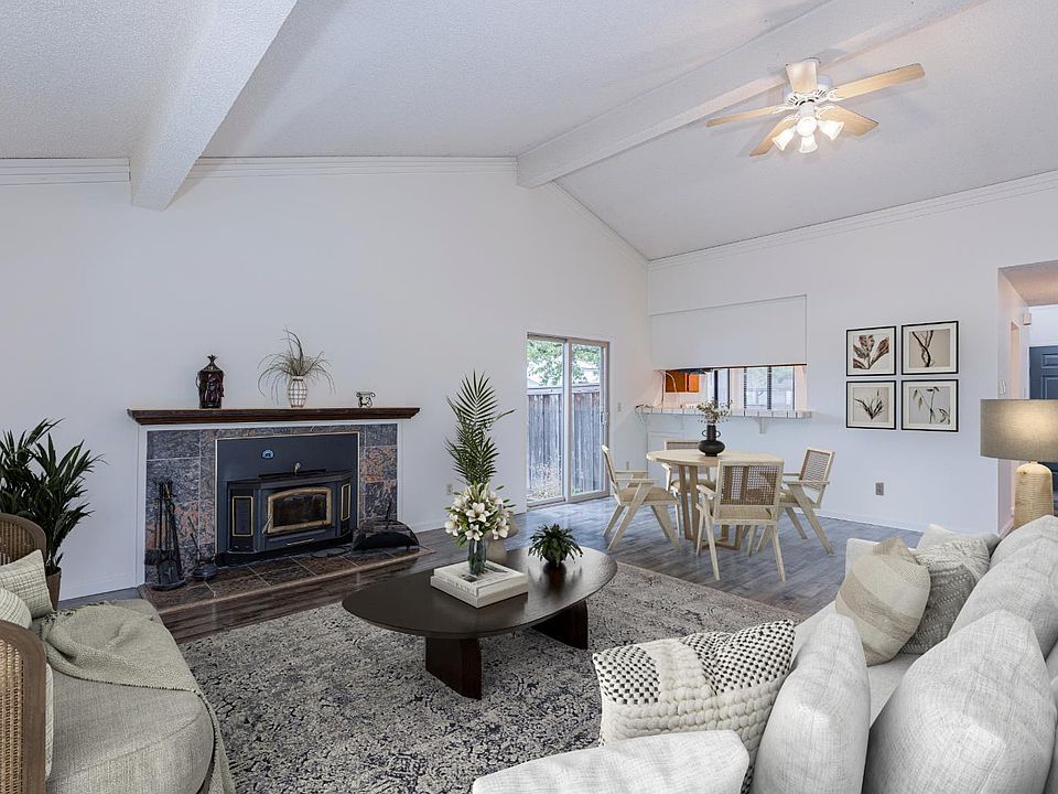 Petaluma, California, 94954, United States, 3 Bedrooms Bedrooms, ,2 BathroomsBathrooms,Residential,Forsale,1953132