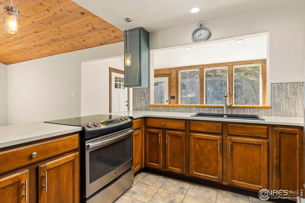 Loveland, Colorado, 80537, United States, 3 Bedrooms Bedrooms, ,2 BathroomsBathrooms,Residential,Forsale,1967214