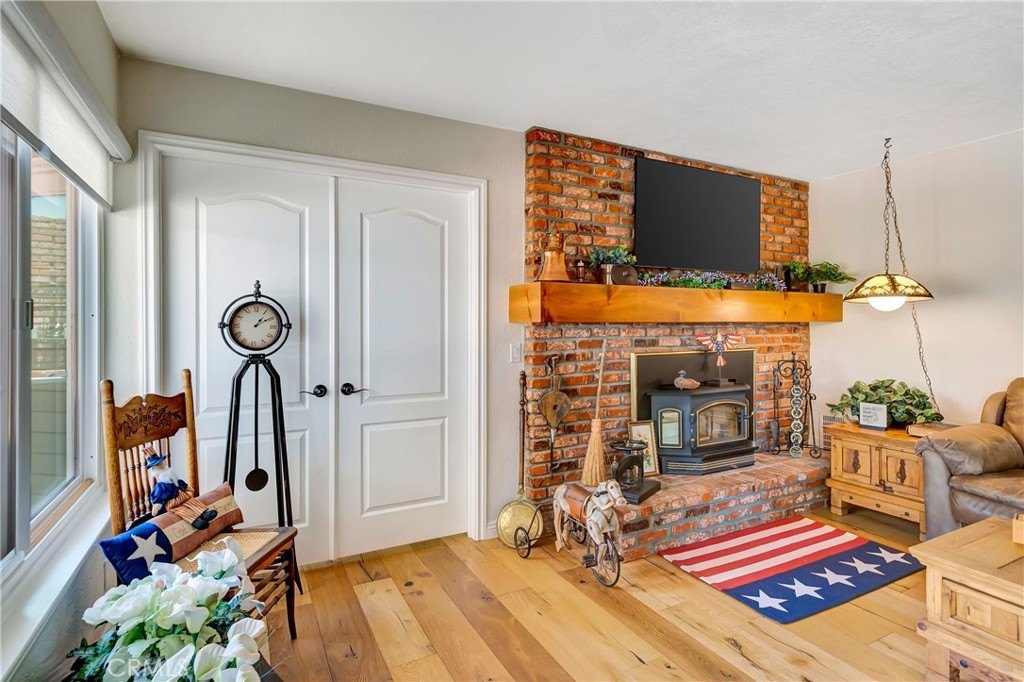 Palmdale, California, 93551, United States, 5 Bedrooms Bedrooms, ,3.5 BathroomsBathrooms,Residential,Forsale,1893832