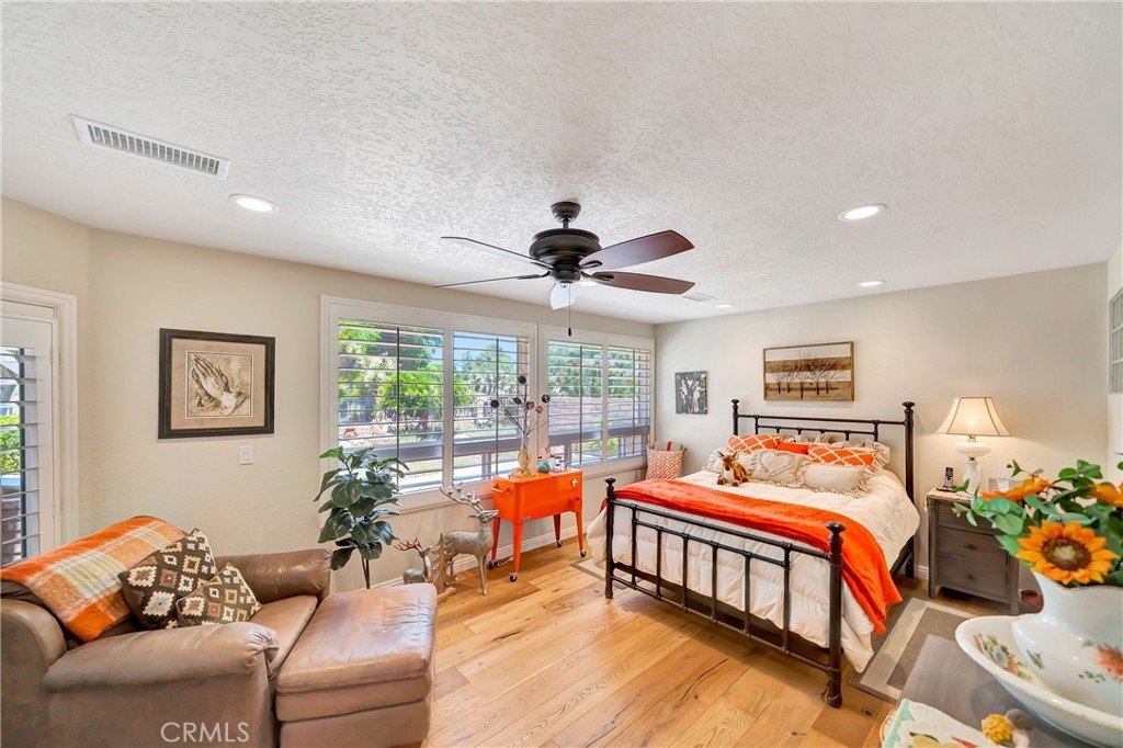 Palmdale, California, 93551, United States, 5 Bedrooms Bedrooms, ,3.5 BathroomsBathrooms,Residential,Forsale,1893832