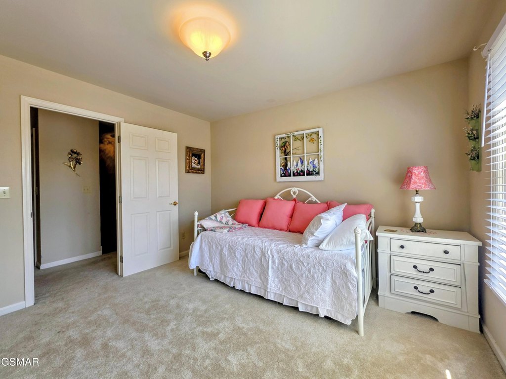 Sevierville, Tennessee, 37862, United States, 4 Bedrooms Bedrooms, ,2.5 BathroomsBathrooms,Residential,Forsale,1999382