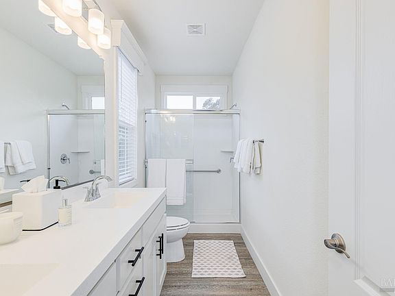 Petaluma, California, 94952, United States, 3 Bedrooms Bedrooms, ,2 BathroomsBathrooms,Residential,Forsale,1953133