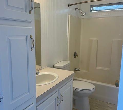 Penngrove, California, 94951, United States, 8 Bedrooms Bedrooms, ,4 BathroomsBathrooms,Residential,Forsale,1953136