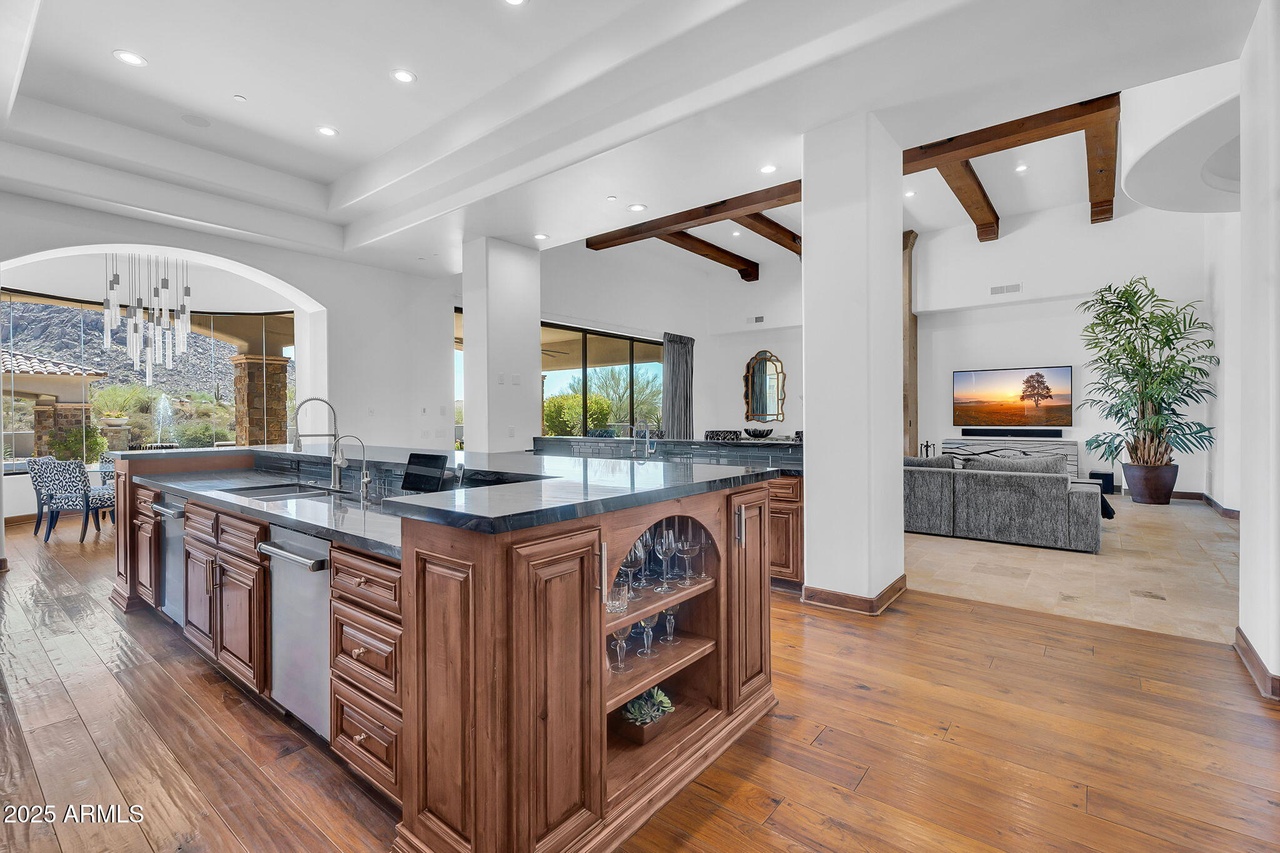Scottsdale, Arizona, 85255, United States, 5 Bedrooms Bedrooms, ,6 BathroomsBathrooms,Residential,Forsale,1953472