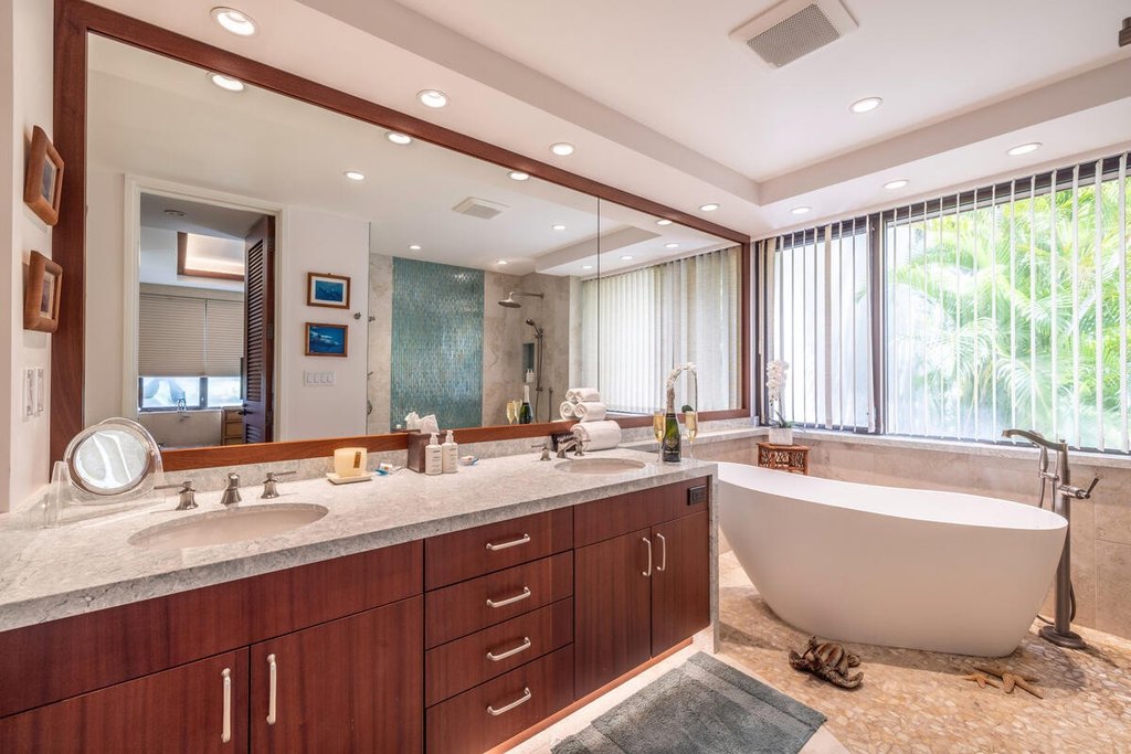 Kamuela, Hawaii, 96743, United States, 2 Bedrooms Bedrooms, ,2.5 BathroomsBathrooms,Residential,Forsale,1989827