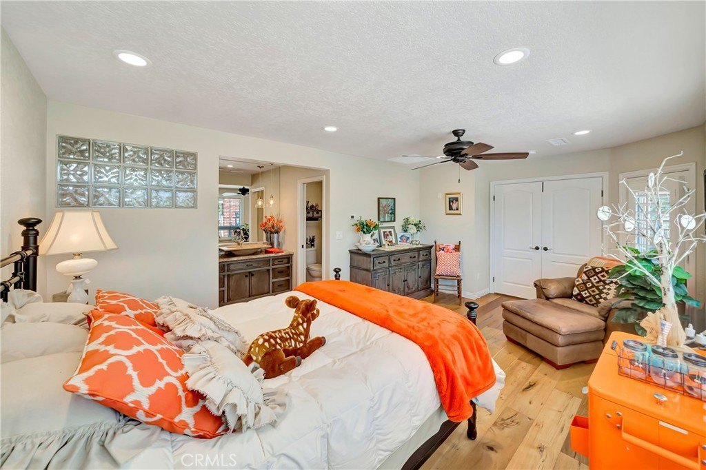 Palmdale, California, 93551, United States, 5 Bedrooms Bedrooms, ,3.5 BathroomsBathrooms,Residential,Forsale,1893832