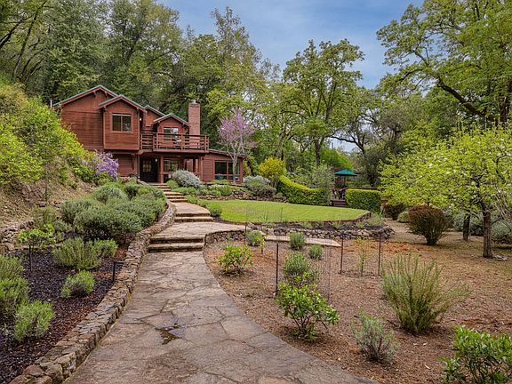 Glen Ellen, California, 95442, United States, 3 Bedrooms Bedrooms, ,2 BathroomsBathrooms,Residential,Forsale,1953138