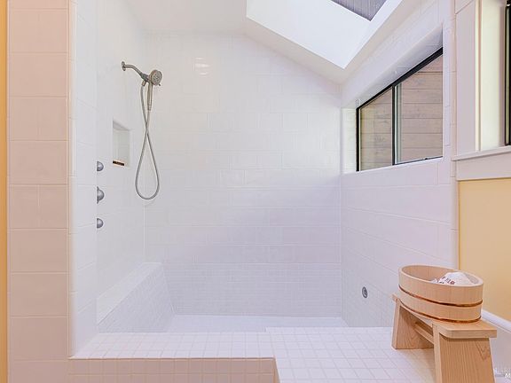 Glen Ellen, California, 95442, United States, 3 Bedrooms Bedrooms, ,2 BathroomsBathrooms,Residential,Forsale,1953138