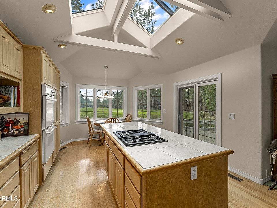 Flagstaff, Arizona, 86005, United States, 4 Bedrooms Bedrooms, ,3 BathroomsBathrooms,Residential,Forsale,1953460