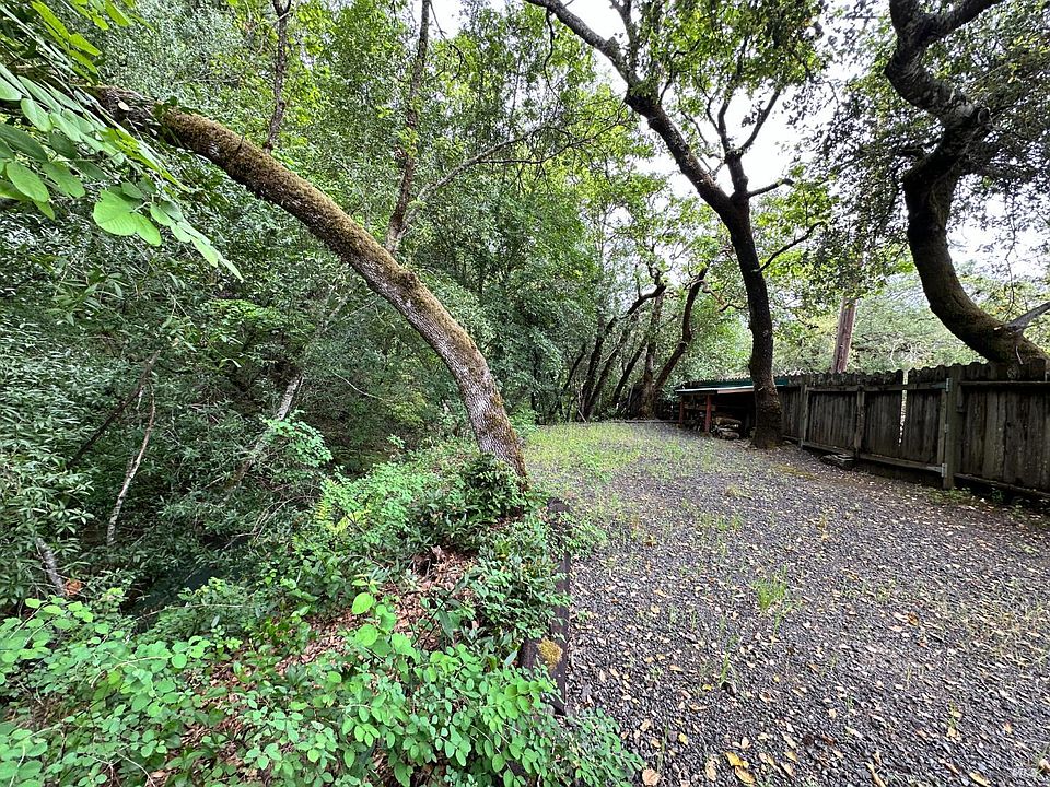 Glen Ellen, California, 95442, United States, 3 Bedrooms Bedrooms, ,2 BathroomsBathrooms,Residential,Forsale,1953138