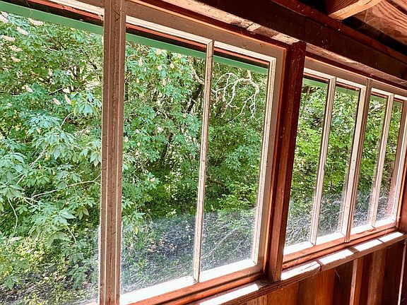 Glen Ellen, California, 95442, United States, 3 Bedrooms Bedrooms, ,2 BathroomsBathrooms,Residential,Forsale,1953138