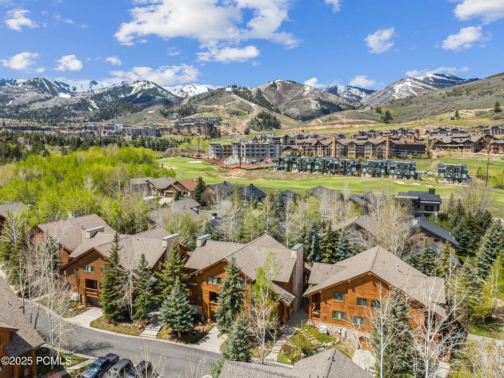 Park City, Utah, 84098, United States, 2 Bedrooms Bedrooms, ,2.5 BathroomsBathrooms,Residential,Forsale,2004732