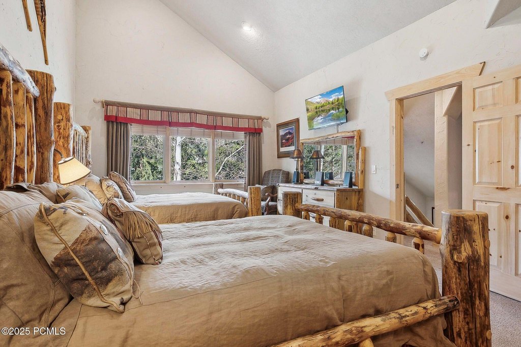 Park City, Utah, 84098, United States, 2 Bedrooms Bedrooms, ,2.5 BathroomsBathrooms,Residential,Forsale,2004732