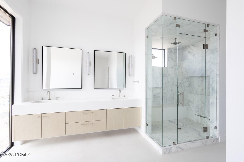 Hideout, Utah, 84036, United States, 5 Bedrooms Bedrooms, ,4.5 BathroomsBathrooms,Residential,Forsale,2004200