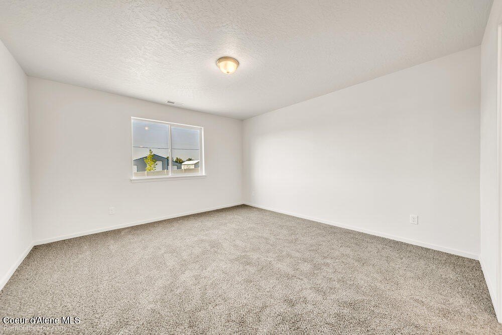 Post Falls, Idaho, 83854, United States, 3 Bedrooms Bedrooms, ,2 BathroomsBathrooms,Residential,Forsale,1984545