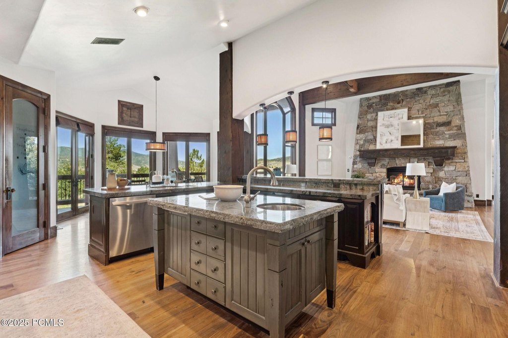 Park City, Utah, 84098, United States, 5 Bedrooms Bedrooms, ,4.5 BathroomsBathrooms,Residential,Forsale,1994165