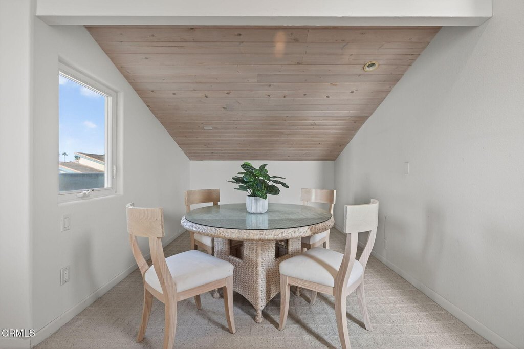 Oxnard, California, 93035, United States, 3 Bedrooms Bedrooms, ,2.5 BathroomsBathrooms,Residential,Forsale,1963619