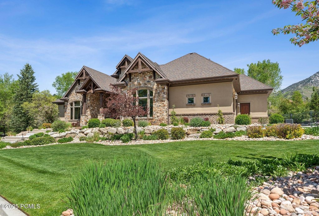 Sandy, Utah, 84092, United States, 7 Bedrooms Bedrooms, ,6.5 BathroomsBathrooms,Residential,Forsale,2004728