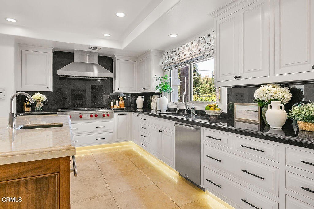 Santa Rosa Valley, California, 93012, United States, 5 Bedrooms Bedrooms, ,5.5 BathroomsBathrooms,Residential,Forsale,2004524