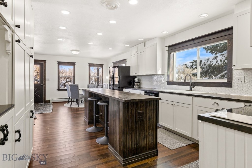 Bozeman, Montana, 59718, United States, 4 Bedrooms Bedrooms, ,2 BathroomsBathrooms,Residential,Forsale,1986976