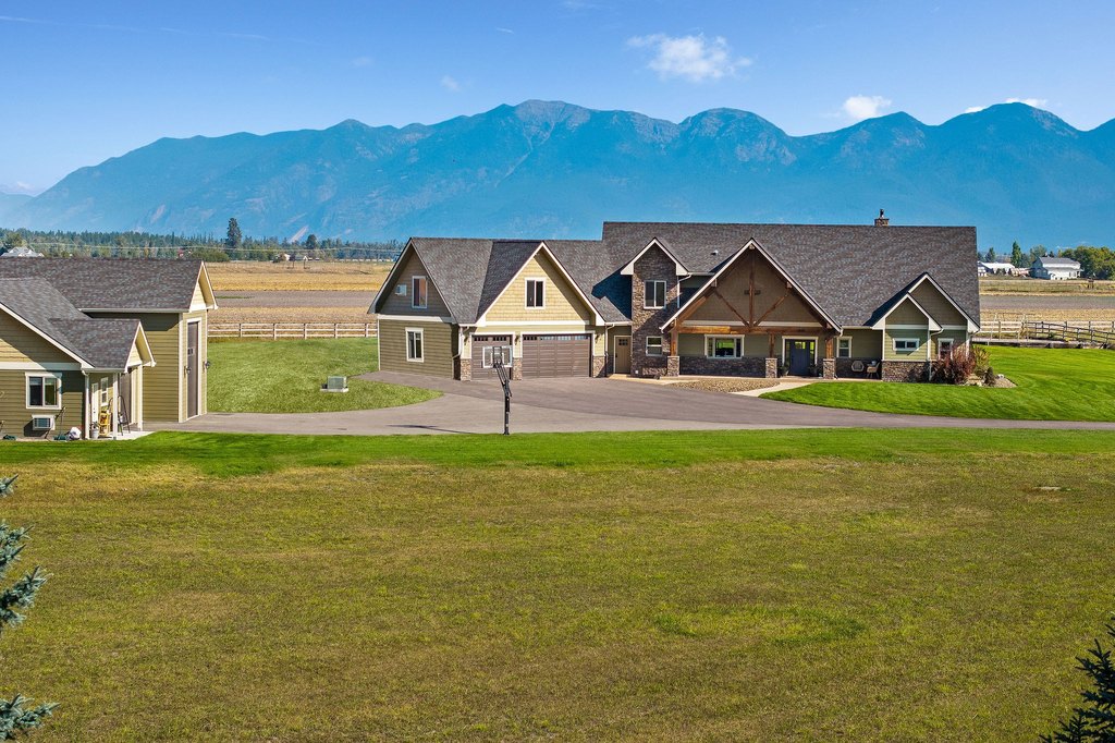 Kalispell, Montana, 59901, United States, 6 Bedrooms Bedrooms, ,4.5 BathroomsBathrooms,Residential,Forsale,1986949