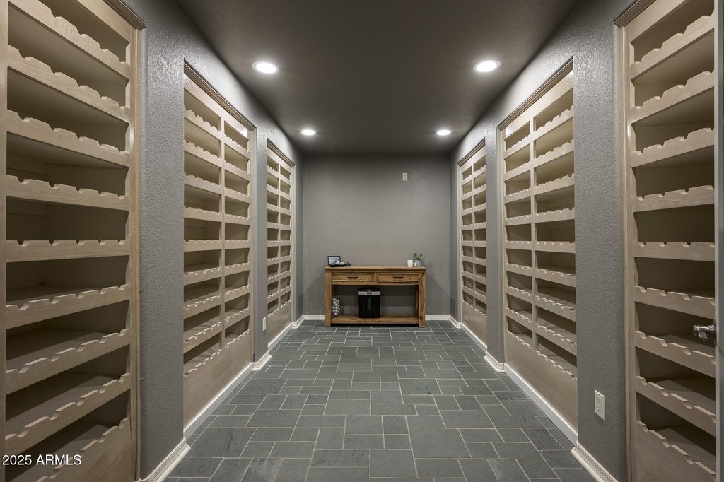 Paradise Valley, Arizona, 85253, United States, 5 Bedrooms Bedrooms, ,7 BathroomsBathrooms,Residential,Forsale,1971066