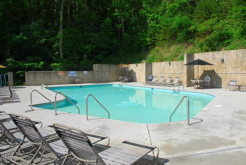 Pigeon Forge, Tennessee, 37863, United States, 2 Bedrooms Bedrooms, ,2 BathroomsBathrooms,Residential,Forsale,1973587