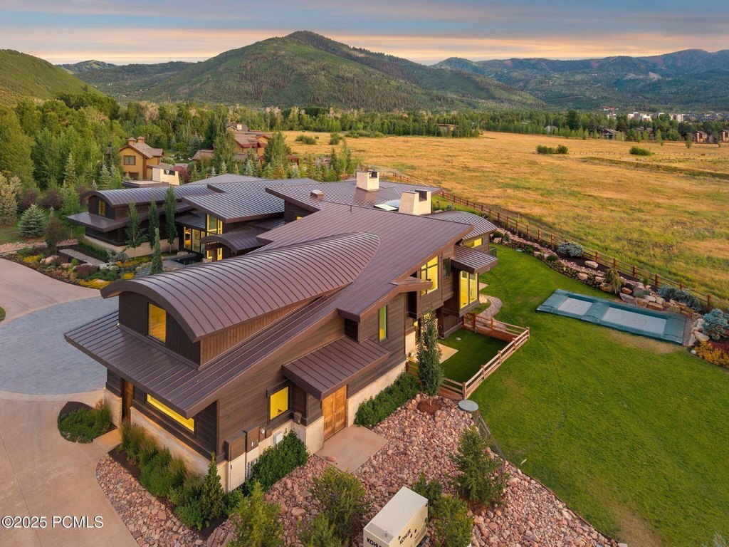 Park City, Utah, 84098, United States, 6 Bedrooms Bedrooms, ,7.5 BathroomsBathrooms,Residential,Forsale,2000234